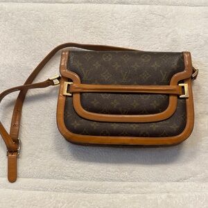 VINTAGE Louis Vuitton Shoulder Bag